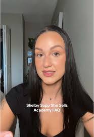 Shelby Wray's Instagram, Twitter & Facebook