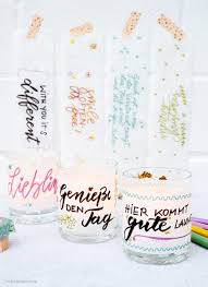 Last Minute Geschenk Idee Schone Spruche Auf Butterbrotpapier Schreiben Und Das Um Ein Glas Kleben Teelich Last Minute Geschenke Geschenke Diy Geschenke Mann