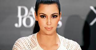Kim Kardashian In Paris I Hope The Rain Doesn T Ruin My Wedding Kim Kardashian Images Kim Kardashian Kardashian