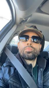 .Tuve la oportunidad de producir esta canción para un Rapero de otra  Categoría @lasoanimal y me disfruté muchísimo el proceso,la creatividad y  las letras lo cual que me llevó a plasmar musicalmente ...