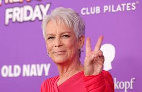 La reacción de Jamie Lee Curtis al ver a la actriz Allison Janney “sin  pantalones” en una alfombra roja