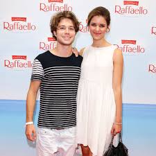 Jascha Rust und seine Partnerin – Ein Paar im Rampenlicht und fernab davon