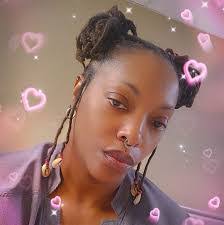 Pam Cottingham's Instagram, Twitter & Facebook