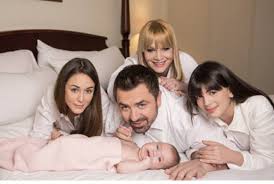 Horia brenciu a reusit sa slabeasca in aceasta vara 8 kilograme. Horia Brenciu Se Cununa Religios Cu Alice In Weekend Iata Cum Va Fi La Eveniment Adpm