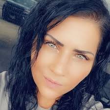 Robyn Mayes (@RobynMayes1)