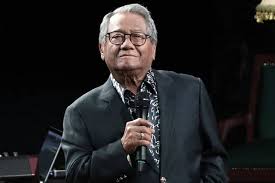 El gran compositor romántico armando manzanero falleció a sus 85 años luego de permanecer varios días hospitalizado, el gran compositor mexicano, armando manzanero falleció a sus 85 años. Xq26mahf09kpmm