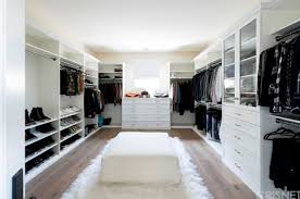This unusual design really gives this space a bold, graphic look that's modern and trendy. 70 Awesome Walk In Closet Ideas Photos Home Stratosphere