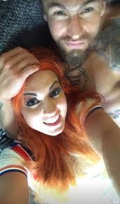 BÁO CÁO NGHIỆP QUẢ: BECKY LYNCH ĐĂNG ẢNH NÀY LÊN INSTAGRAM, CHỨNG TỎ CÓ  CHỊU. GIỜ CHỊ ẤY LÀ CON NHÍM VÀ CHÚNG TA GHÉT CHỊ ẤY : r/SCJerk