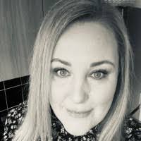 Debra Lovelace's Instagram, Twitter & Facebook