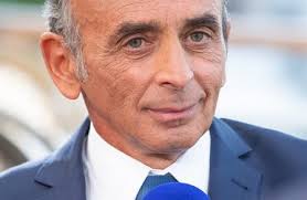 Orange. Éric Zemmour appelle à la démission de Macron et lance ses têtes de  liste pour les municipales
