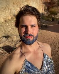 Dan Milne's Instagram, Twitter & Facebook