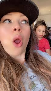 Gum Snapping Tutorial: Learn How to Snap Your Gum like a Pro!