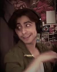 Aidan Gallagher Beard Transformation: Stunning Edit