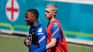 This is the national team page of manchester city player phil foden. Fussball Englands Junges Team Ist Em Mitfavorit Zdfheute