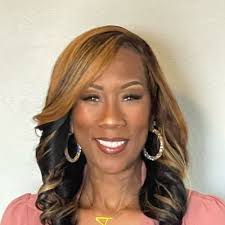 I am thrilled to wish my dear friend, Luz Maria Frias, a very Happy  Birthday!