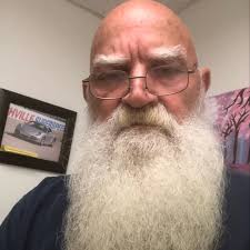 If you were born in or before the 70s, give me a hi 👋