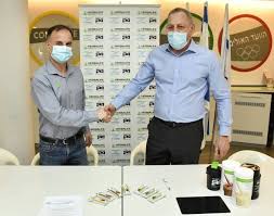 עמית שיסל, הוועד האולימפי בישראל)pic.twitter.com/az17el6r2z. ×ž×™×ž×™×Ÿ ×™×'××œ ×›×¨×ž×™ ×•×¨×•×Ÿ ×¤×•×¨×ª ×¦×™×œ×•× ×¢×ž×™×ª ×©×™×¡×œ 2 ×ª×œ ××'×™×' Tlv Times