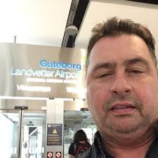 realmcqueeney (@realmcqueeney)