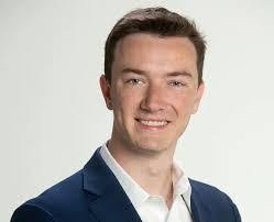 Jeremy Stringer's Instagram, Twitter & Facebook