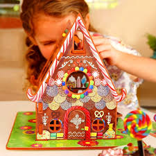 It's where hansel and gretel were nearly eaten by the witch. Hansel And Gretel Candy House Toy House Gingerbread House