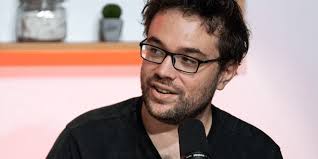 Antoine Daniel : YouTube supprime sa chaîne VOD pour “usurpation  d'identité”