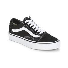 Hey guys i'd like to know what are the differences between basic old skools and the pro ones? Vans Old Skool Black White Fast Delivery Spartoo Europe Shoes Low Top Trainers 75 00
