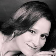 Introducing Donna Trapnell, one of the newest members of our D&G executive  team, joining us as UK Chief Operating Officer and our first female COO.  She brings a wealth of experience, leadership,