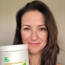 Tammy Solomon's Instagram, Twitter & Facebook