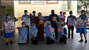 The kota kinabalu city mosque is the second main mosque in kota kinabalu, sabah, malaysia after state mosque. Semangat Patriotik Diterapkan Di Smk Bandaraya Kota Kinabalu Sempena Hari Malaysia Dan Hari Kemerdekaan Ke 63 Pejabat Pendidikan Daerah Kota Kinabalu