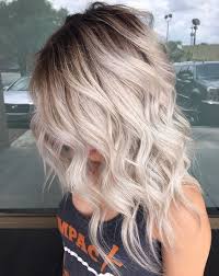 Light Blonde Hairstyles Ideas For Fall 2018 2019 Score Styles In 2020 Blonde Hair With Highlights Hair Styles Light Hair Color
