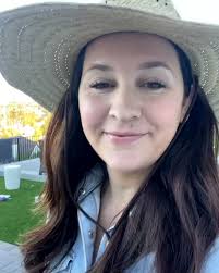 @clairewineland's video Tweet