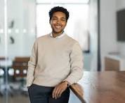 How to Choose the Best Background for Your Headshots