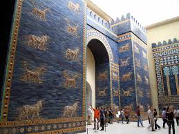 Heute ist die maximilianstraße, dank ihrer exklusiven geschäfte, die teuerste einkaufsstraße europas. Ishtar Gate Wikipedia