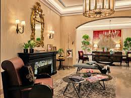 Shahrukh khan showing his house mannat from inside | must watch for more juicy gossips subscribe us at. Want To Have A Sleepover At Shah Rukh Khan S House Here S How You Can Masala Com