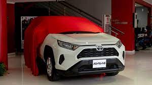 Toyota hybrid suv is one of the best models produced by the outstanding brand toyota. Watch Toyota T T Launches The 2019 Rav4 Loop News