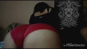 Mi mujer mostrando las nalgas - XNXX.COM