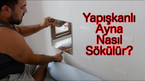 Bu hemen eski duvar kağıdını yalnızca suyla ıslatarak çıkarmanın işe yaramayacağına işaret eder. Duvardaki Yapiskan Ayna Nasil Cikar Kendin Yap Youtube