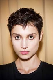 This hairdo has been popular for many years. Short Choppy Hairstyles For Women All Things Hair Us