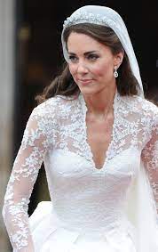 Royal bride kate middleton's wedding dress is an ivory gown with lace applique designed by sarah burton of alexander mcqueen. Kate Middleton S Wedding Dress A Look Back At Her Iconic Alexander Mcqueen Bridal Gown Mirror Online