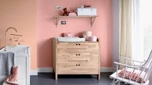 Six Idees De Chambre De Bebe Originale Pour Les Parents Audacieux Peintures De Couleurs Pour Les Interieurs Et Les Exterieurs Idees Deco Dulux Valentine