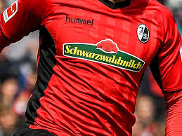Neben dem klassischen heimtrikot und. Sc Freiburg Verlangert Mit Hauptsponsor Bundesliga Kicker