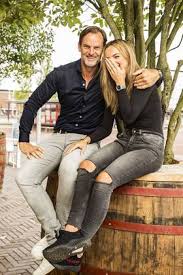 Ronald de boer was born in netherlands on may 15, 1970.dutch midfielder who had his greatest success during his years with ajax, where he won many league titles and was named dutch footballer of the year in 1994 and 1996. Ronald De Boer Orange Vedette With Daughter Demi 21 Almost 44 K Followers On Instagram Influencer