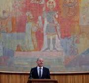 Prag: Olaf Scholz (SPD) will Ukraine »so lange wie nötig ...