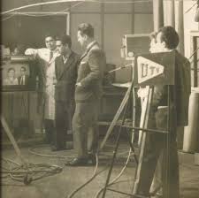 Facultad lamenta fallecimiento del egresado florencio ceballos por 35 años, entre 1975 y 2010 fue profesor de derecho romano en nuestra facultad. U Chile Ingenieria Y Ciencias Twitterren Sabias Que El 4 De Noviembre De 1960 A Las 19 00 Horas Se Iniciaron Oficialmente Las Actividades Del Canal De Television De La Universidad De