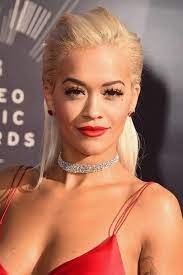 mittellange haare stylen manner mittellange haare stylen manner lange haare manne in 2021 haare stylen manner mittellange haare stylen haare stylen manner mittellang