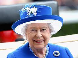 Queen S Dresser Reveals Why Decoy Hats Are Made For The Monarch During Ascot The Independent The Independent