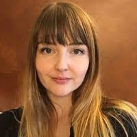 Kara Sprague's Instagram, Twitter & Facebook