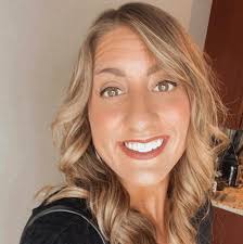 Elisabeth Oar and Tanner Logan's Wedding Website