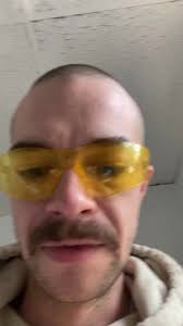 Mario pelchat en boucle depuis #quebec #humour #timhortons #mariopelch...