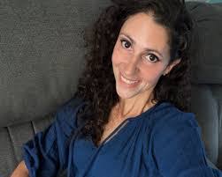 Deena Caldwell's Instagram, Twitter & Facebook